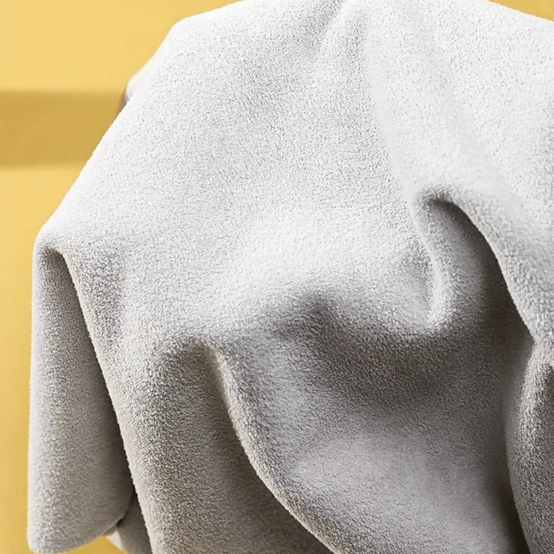 Fixier - Tuch – Selbsthaftendes Katzen - Pflegetuch, schützt vor Kratzern & erleichtert Fellpflege, Krallen schneiden & Tierarztbesuche - fellfunk.de