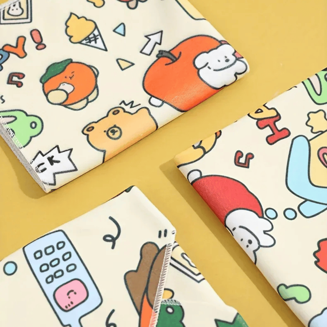 Fixier - Tuch – Selbsthaftendes Katzen - Pflegetuch, schützt vor Kratzern & erleichtert Fellpflege, Krallen schneiden & Tierarztbesuche - fellfunk.de