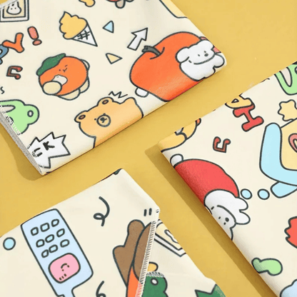 Fixier - Tuch – Selbsthaftendes Katzen - Pflegetuch, schützt vor Kratzern & erleichtert Fellpflege, Krallen schneiden & Tierarztbesuche - fellfunk.de